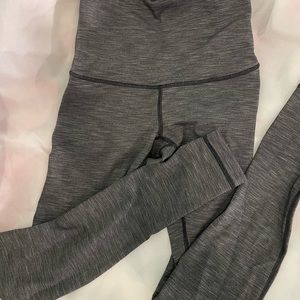 High rise lululemon wunder under leggings